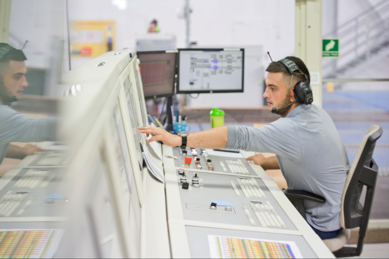 Pracuj w AQUILA tektura falista